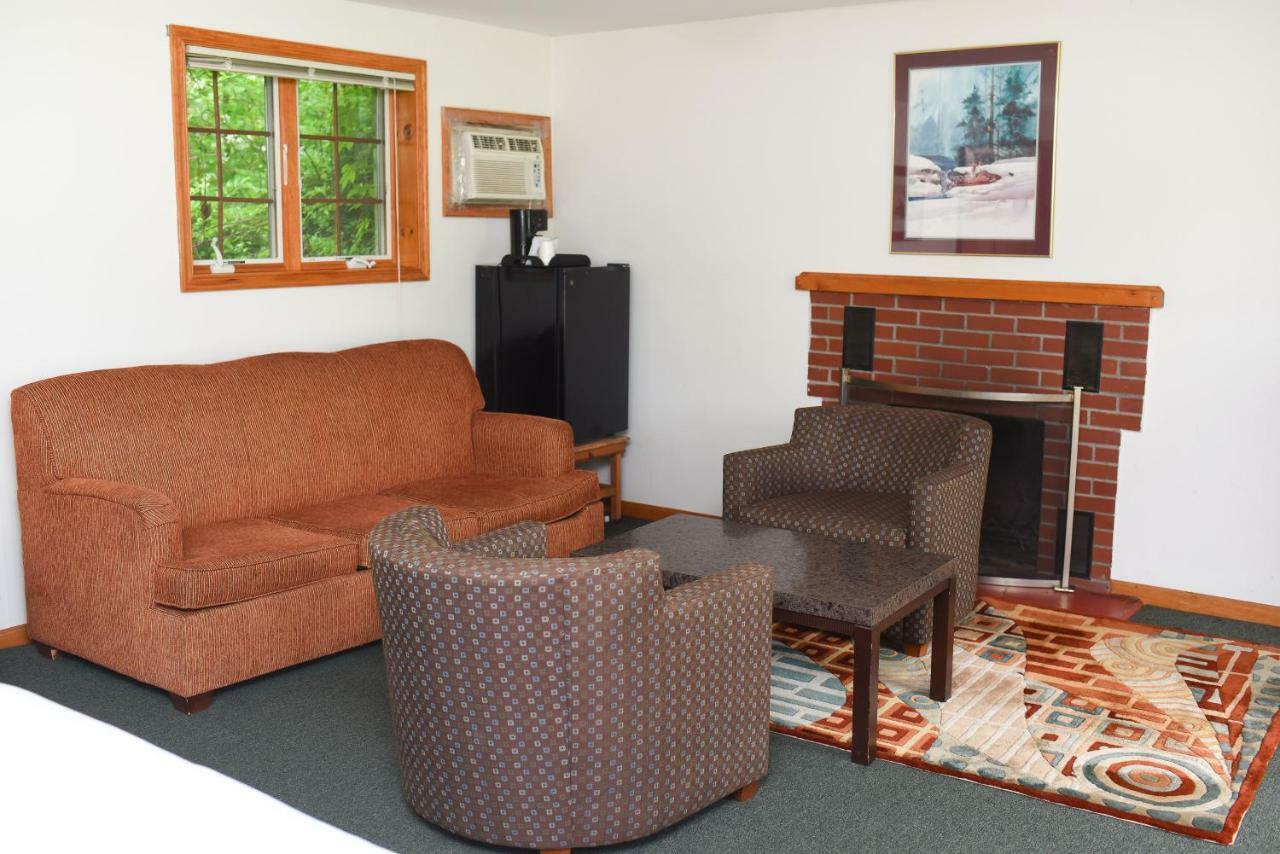 Chestnut Grove Family Resort Mount Pocono Exterior foto